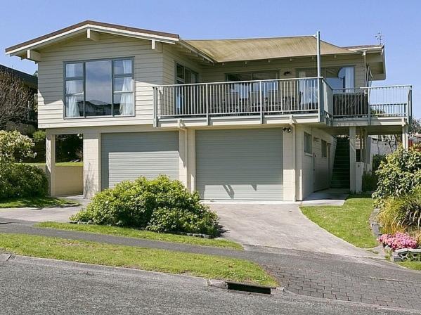 Golders Heights - Taupo Holiday Home エクステリア 写真